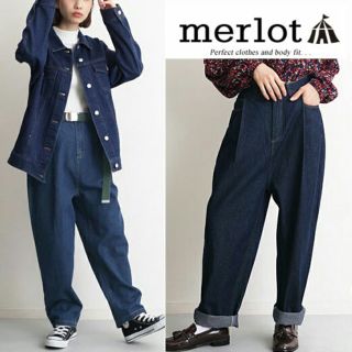 メルロー(merlot)のメルロー定番人気♡*サルエルテーパードデニム 紺(デニム/ジーンズ)