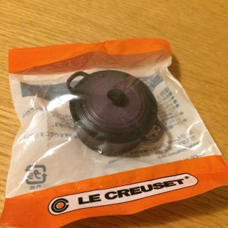 ルクルーゼ(LE CREUSET)の【非売品】ル・クルーゼのマグネット(収納/キッチン雑貨)