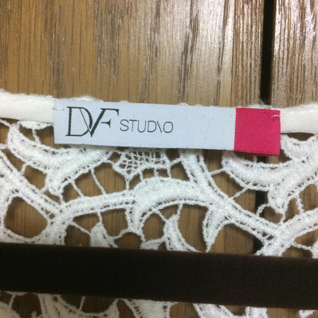 DIANE von FURSTENBERG(ダイアンフォンファステンバーグ)のDVF ダイアン レース ブラウス チュニック レディースのトップス(シャツ/ブラウス(長袖/七分))の商品写真