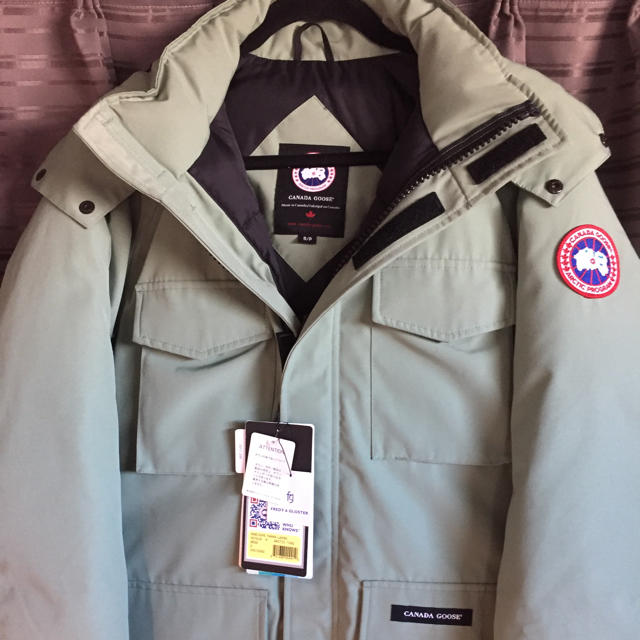 CANADA GOOSE(カナダグース)のカナダグース カムループス S別注 メンズのジャケット/アウター(ダウンジャケット)の商品写真