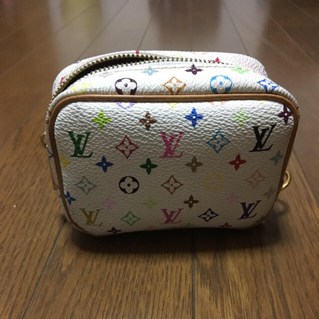 LOUIS VUITTON(ルイヴィトン)のルイヴィトン マルチカラー レディースのファッション小物(ポーチ)の商品写真