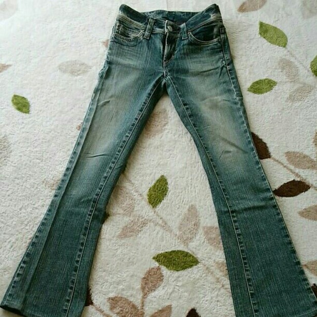 SOMETHING(サムシング)の美品　SOMETHING　Vienus Jean　デニム　ブルー系　27 レディースのパンツ(デニム/ジーンズ)の商品写真