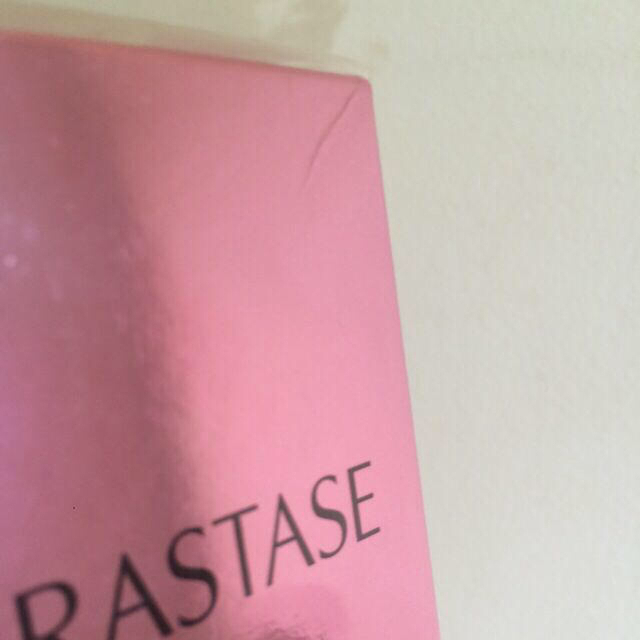 KERASTASE(ケラスターゼ)のケラスターゼ コスメ/美容のヘアケア/スタイリング(ヘアケア)の商品写真