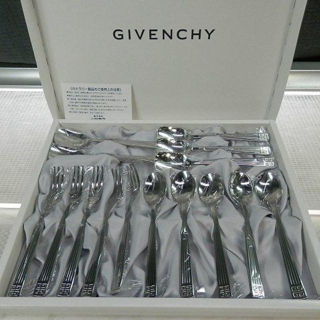 GIVENCHY(ジバンシィ)の③GIVENCHY/ジバンシー　カトラリーセット　スプーン10本／フォーク5本 インテリア/住まい/日用品のキッチン/食器(カトラリー/箸)の商品写真