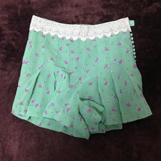 スナイデル(SNIDEL)のsnidel 春花柄ショートパンツ(ショートパンツ)