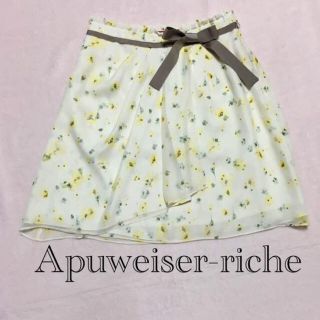 アプワイザーリッシェ(Apuweiser-riche)のApuweiser-riche♡花柄 シフォンスカート(ひざ丈スカート)