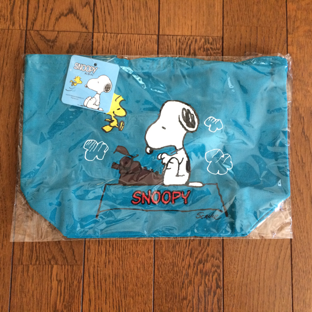 PEANUTS(ピーナッツ)のスヌーピーランチトート♡ レディースのバッグ(トートバッグ)の商品写真