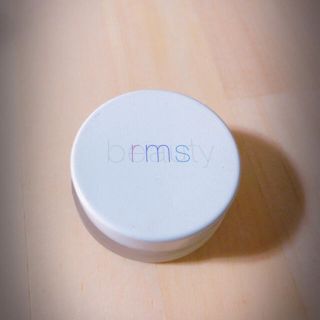 コスメキッチン(Cosme Kitchen)のルミナイザー rms ハイライト ホワイトパール(コントロールカラー)