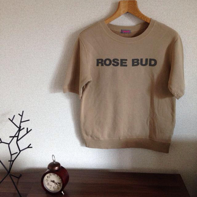 ROSE BUD(ローズバッド)のROSE BUD ☆ 半袖ロゴトレーナー レディースのトップス(トレーナー/スウェット)の商品写真