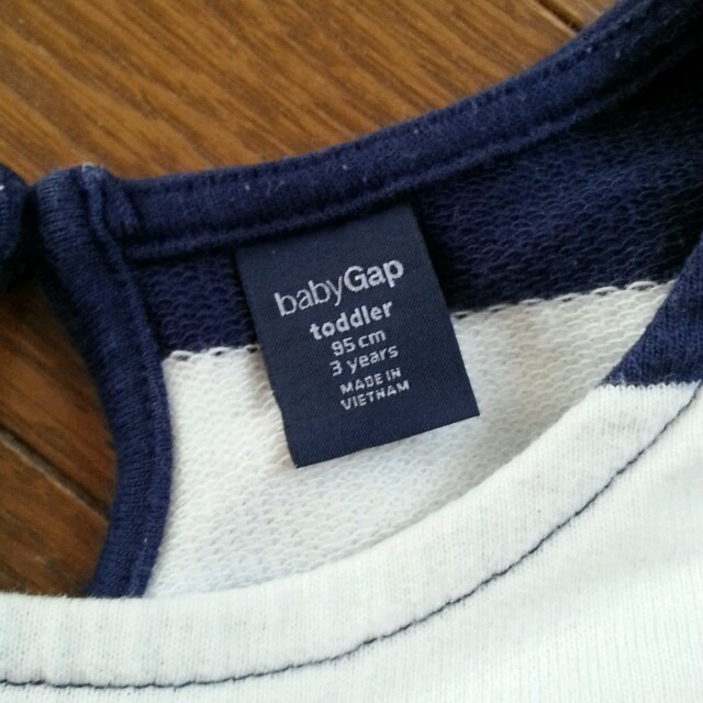 GAP(ギャップ)のGAP*ワンピース*95*お取り置き中 キッズ/ベビー/マタニティのキッズ服女の子用(90cm~)(その他)の商品写真