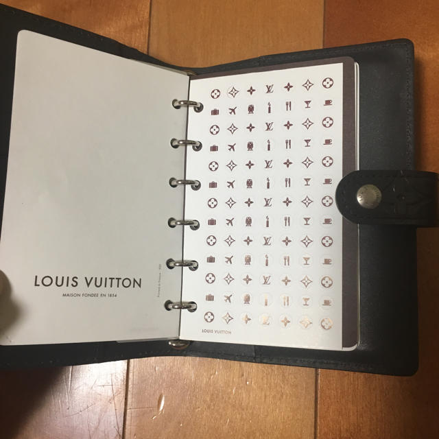 LOUIS VUITTON(ルイヴィトン)のLOUIS VUITTON  手帳  【yuyuさん取り置き】 インテリア/住まい/日用品の文房具(その他)の商品写真