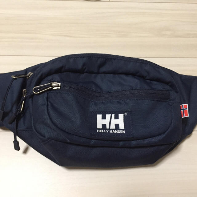 HELLY HANSEN(ヘリーハンセン)の未使用✴︎HELLY  HANSEN ✴︎ ボディバッグ♪ノースフェイス メンズのバッグ(ボディーバッグ)の商品写真