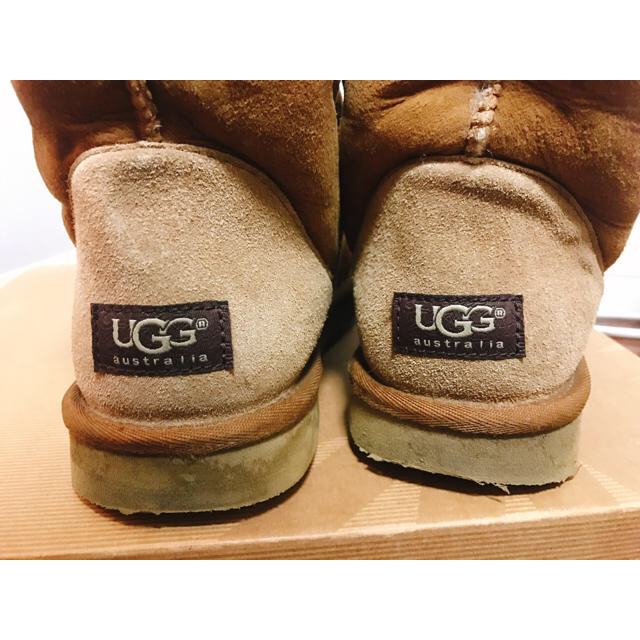 UGG(アグ)のアグ UGGクラシックショート チェスナット25.0センチ レディースの靴/シューズ(ブーツ)の商品写真