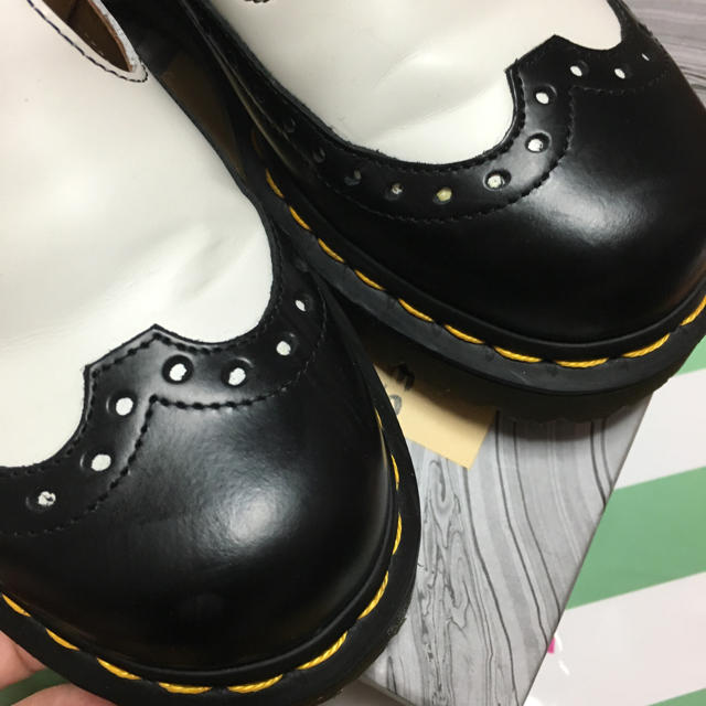 Dr.Martens(ドクターマーチン)のバイカラー ティーバー レディースの靴/シューズ(ローファー/革靴)の商品写真