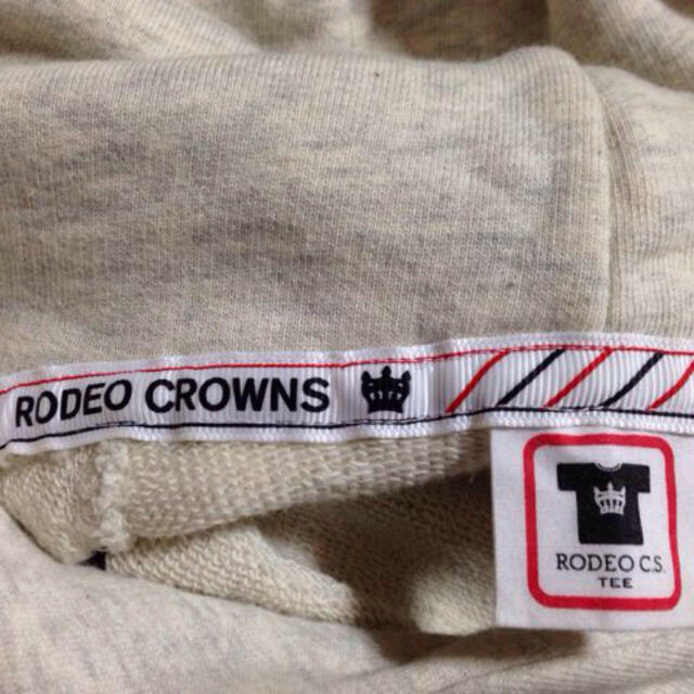 RODEO CROWNS(ロデオクラウンズ)のロデオクラウンズ☆5分袖パーカー☆グレー レディースのトップス(パーカー)の商品写真