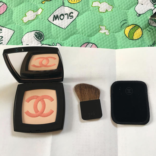 CHANEL(シャネル)のシャネル フェイスパウダー 新品 コスメ/美容のベースメイク/化粧品(フェイスカラー)の商品写真