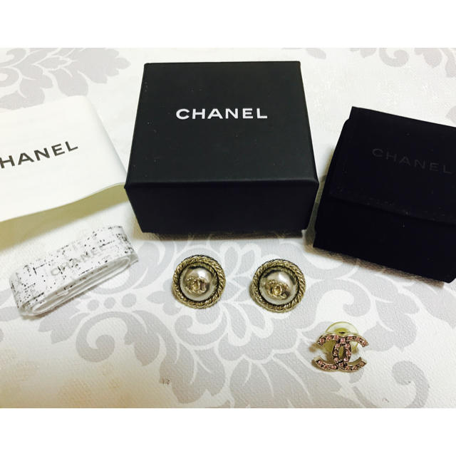 確実本物CHANEL　ピアスセット