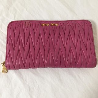 ミュウミュウ(miumiu)の♡miumiu♡マテラッセ✱長財布(財布)