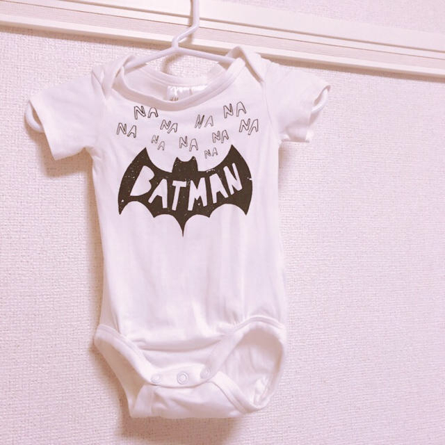 H&M(エイチアンドエム)のH&M batman❤︎03点set キッズ/ベビー/マタニティのベビー服(~85cm)(ロンパース)の商品写真