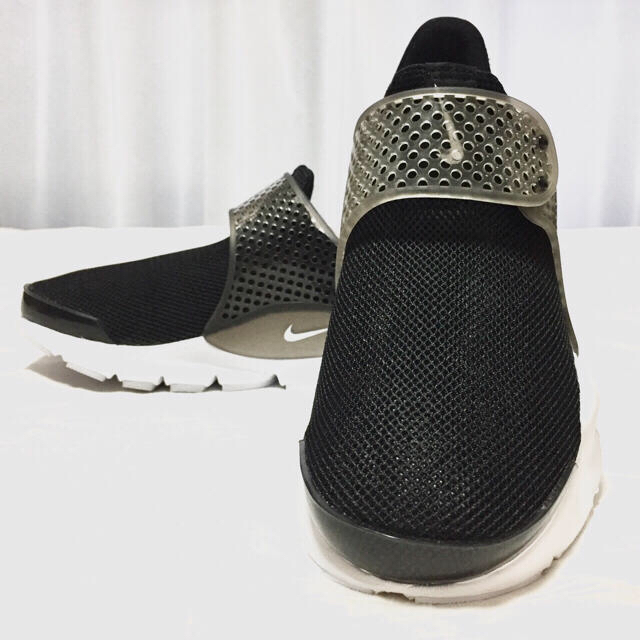 NIKE(ナイキ)のNIKE SOCK DART 23cm レディースの靴/シューズ(スニーカー)の商品写真