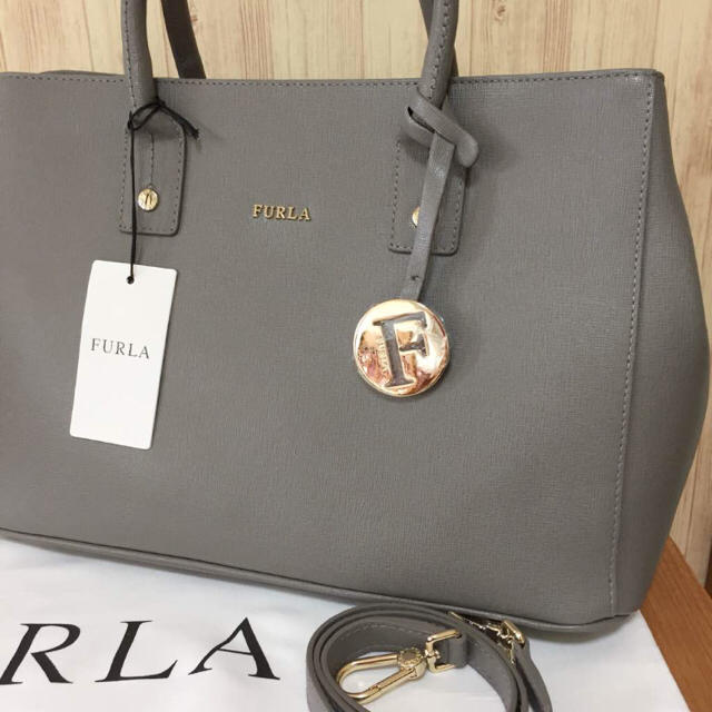 Furla - 秋冬新作‼︎ 新品 フルラ リンダ グレー A4 2way ハンドバッグ ...