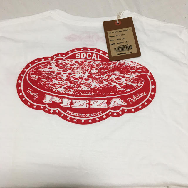 STANDARD CALIFORNIA(スタンダードカリフォルニア)のSTANDARDCALIFORNIA スタカリ14周年 ピザT ホワイト メンズのトップス(Tシャツ/カットソー(半袖/袖なし))の商品写真