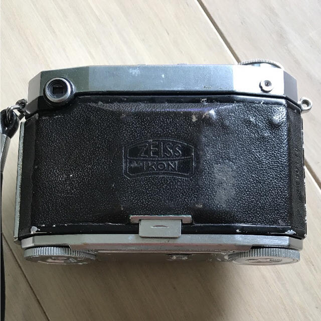 ZEISS IKON CONTESSA35ミリフィルムカメラ 中古品 ZEISS IKON CONTESSA35ミリフィルムカメラ 中古品
