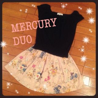 マーキュリーデュオ(MERCURYDUO)のマーキュリー花柄sk♡(ミニスカート)