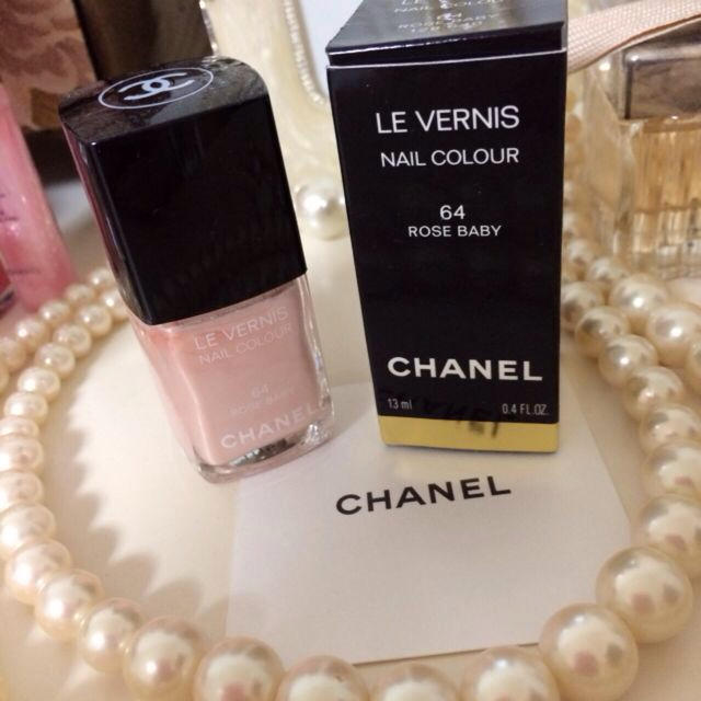 CHANEL(シャネル)のCHANEL♡ヴェルニ64 コスメ/美容のネイル(ネイルケア)の商品写真