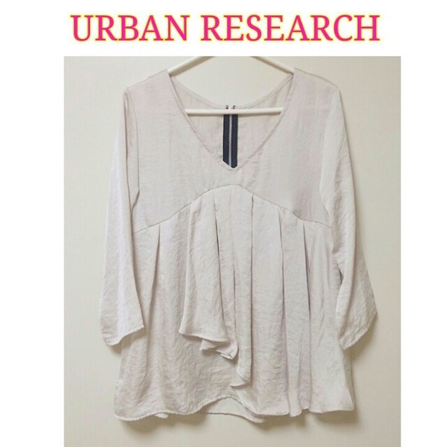 URBAN RESEARCH(アーバンリサーチ)のアーバンリサーチ♡とろみブラウス レディースのトップス(シャツ/ブラウス(半袖/袖なし))の商品写真