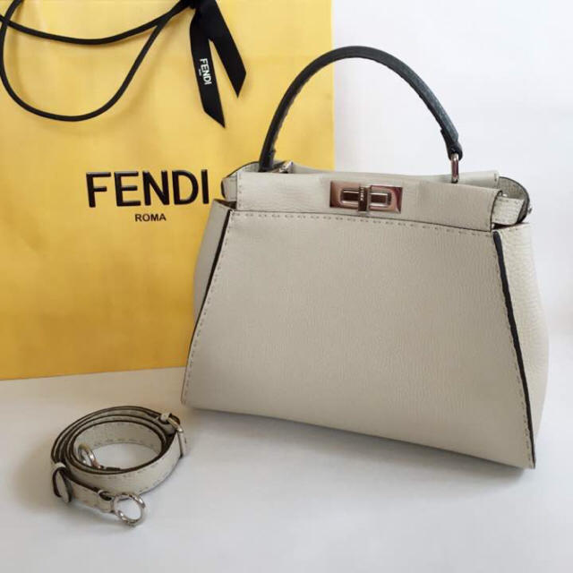 FENDI セレリアピーカブー