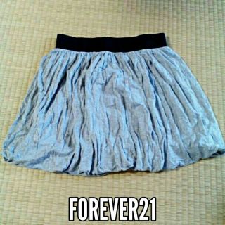 フォーエバートゥエンティーワン(FOREVER 21)のＦＯＲＥＶＥＲ　２１　バルーンスカート　ミニスカート　グレー(ミニスカート)