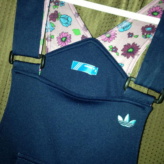 adidas(アディダス)のADIDASサロペット レディースのパンツ(サロペット/オーバーオール)の商品写真