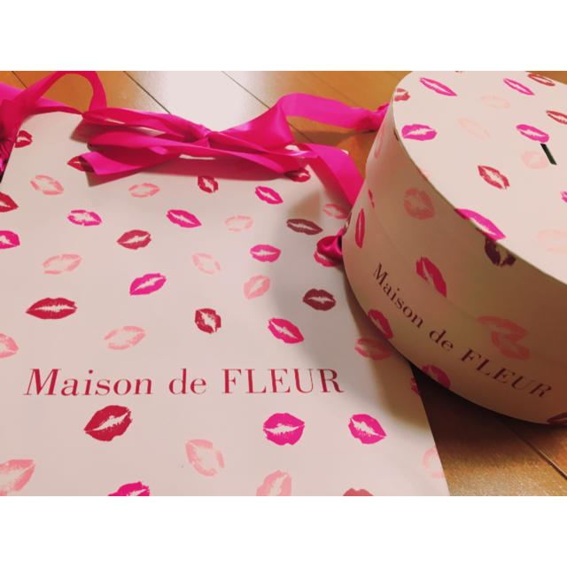 Maison de FLEUR(メゾンドフルール)のメゾンドフルール ギフトボックス レディースのバッグ(ショップ袋)の商品写真