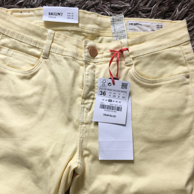 ZARA(ザラ)の☆新品ZARA skinny denim レディースのパンツ(デニム/ジーンズ)の商品写真