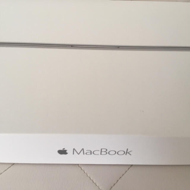 Mac (Apple)(マック)の期間限定大特価　MacBook 12 RETINA 超薄型、軽量モデル スマホ/家電/カメラのPC/タブレット(ノートPC)の商品写真