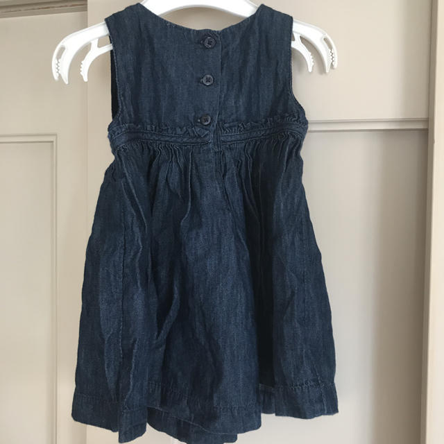 babyGAP(ベビーギャップ)の【うさぎ様専用】babygap デニムワンピース キッズ/ベビー/マタニティのベビー服(~85cm)(ワンピース)の商品写真