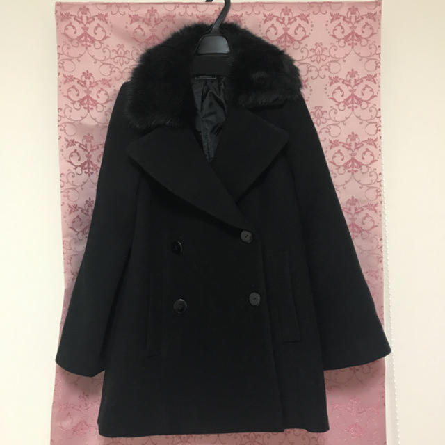 SNIDEL(スナイデル)のスナイデル ファー付き ブラック コート レディースのジャケット/アウター(ピーコート)の商品写真