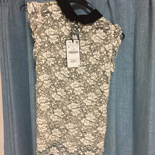 ZARA(ザラ)のakkina様専用☆ZARA ノースリーブレースブラウス レディースのトップス(シャツ/ブラウス(半袖/袖なし))の商品写真