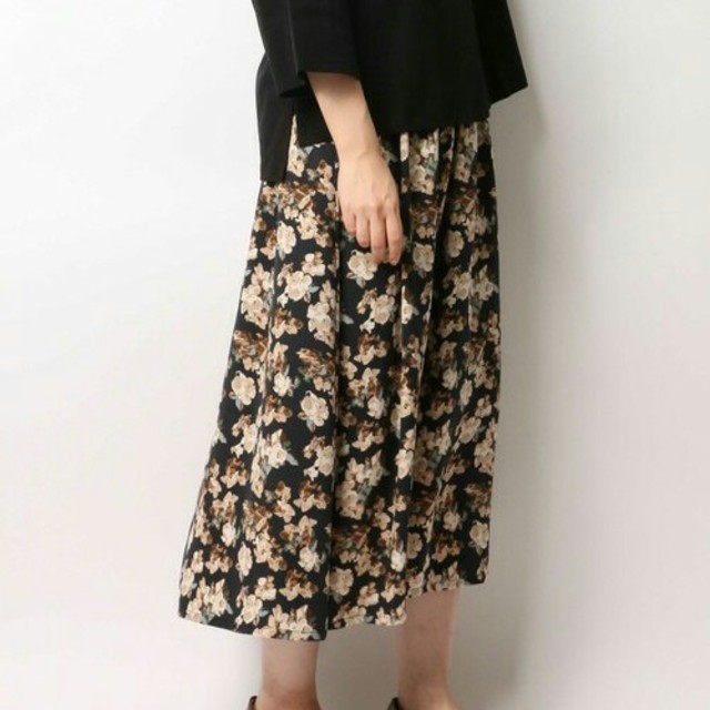 ikka(イッカ)のikka 花柄スカート レディースのスカート(ロングスカート)の商品写真