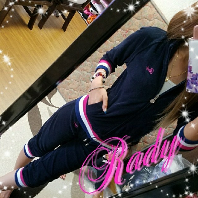 Rady(レディー)の極美品♡Rady♡トリコロール七分丈セットアップ レディースのルームウェア/パジャマ(ルームウェア)の商品写真