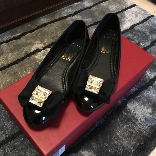 Salvatore Ferragamo(サルヴァトーレフェラガモ)のフェラガモ♪ヴァラリボンシューズ♡ レディースの靴/シューズ(ハイヒール/パンプス)の商品写真