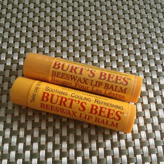 バーツビーズ(BURT'S BEES)の値下げ☆2個リップBURT'S BEES(その他)