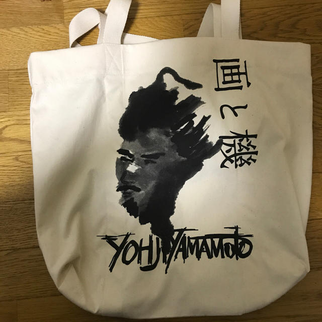 Yohji Yamamoto(ヨウジヤマモト)のyohji yamamoto 画と機 ヨウジヤマモト 朝倉優佳 トートバッグ メンズのバッグ(トートバッグ)の商品写真