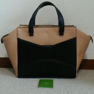 ケイトスペードニューヨーク(kate spade new york)のSALE☆　ケイトスペード　バッグ　リボン　本革　レザー(ハンドバッグ)