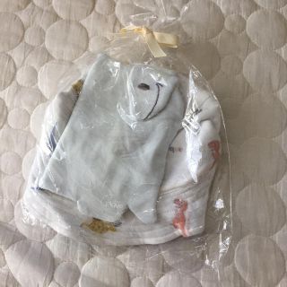 ジェラートピケ(gelato pique)の【新品】gelato pique Baby＆Kids ハットとスタイセット(ベビースタイ/よだれかけ)