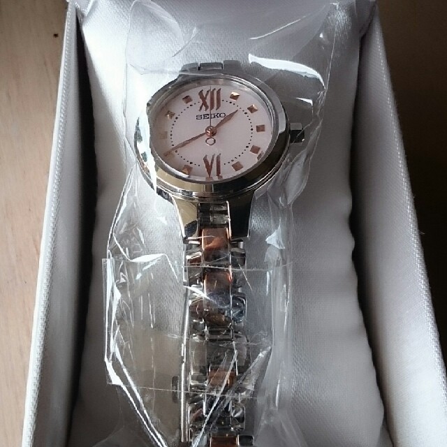 ハードレックスガラスセイコー（SEIKO)ティセ （TISSE） ソーラー 腕時計 SWFA113