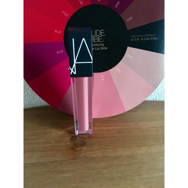 NARS(ナーズ)のNARS ベルベットリップグライド 2712 コスメ/美容のベースメイク/化粧品(口紅)の商品写真