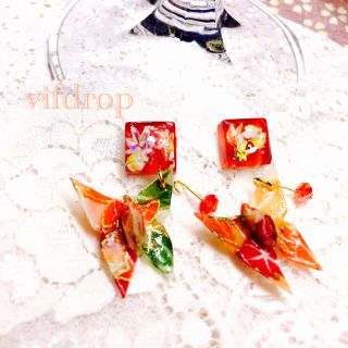 紅葉柄レッドタイル&紅葉蝶の和ピアス(ピアス)