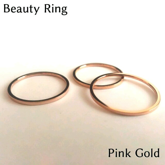 ちょこ様専用　US６・７・９シルバー＆US９ピンクゴールドリング 1mm 指輪 レディースのアクセサリー(リング(指輪))の商品写真